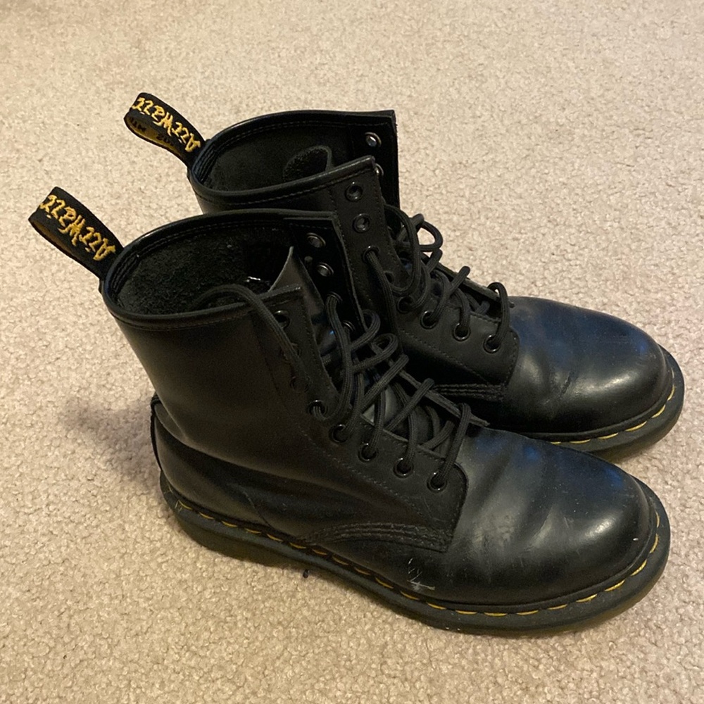 Dr. Martins: 1460 Lace up boot